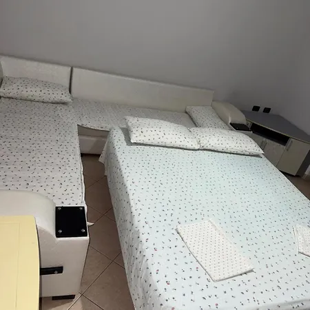 Studio Flat Guest house *